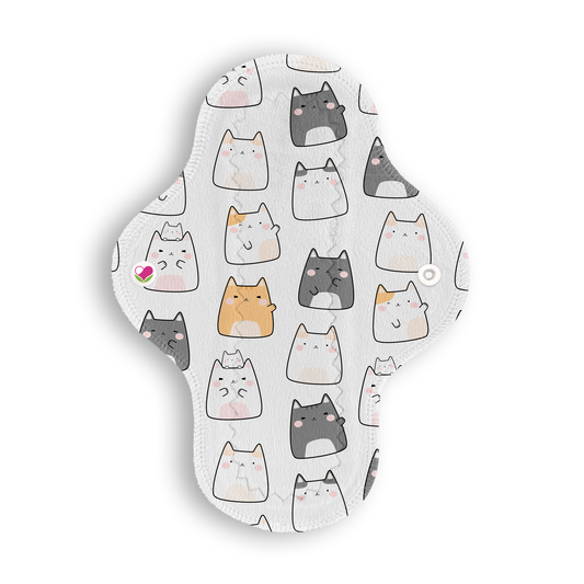 Ligera gatitos colores 22 cms