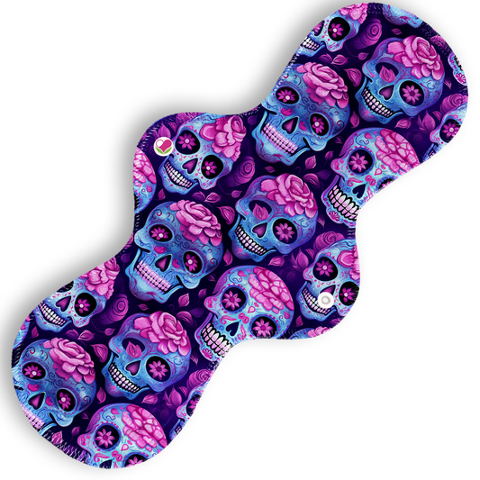 Nocturna calaveras morado 36 cms