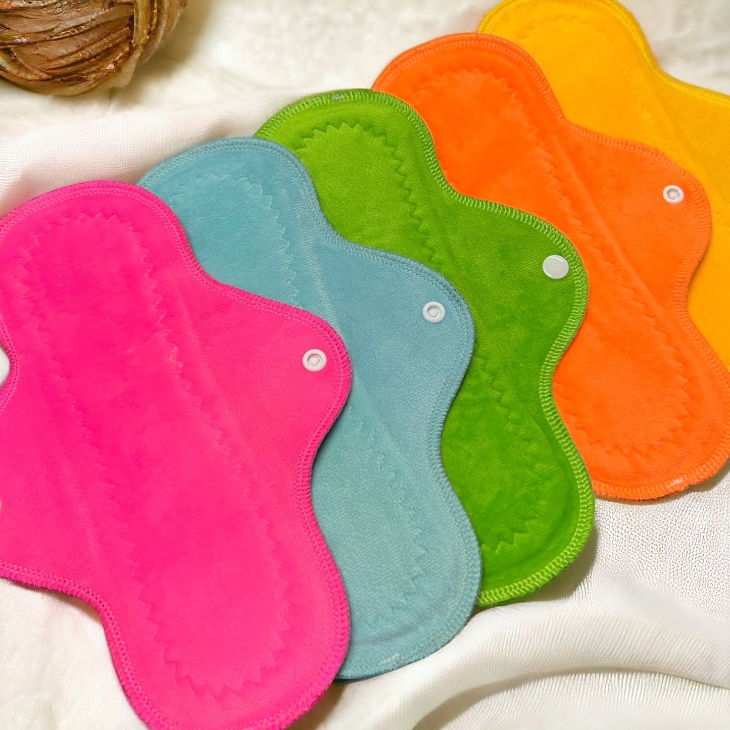 Paquete 5 toallas flujo regular 26cms citrus minky