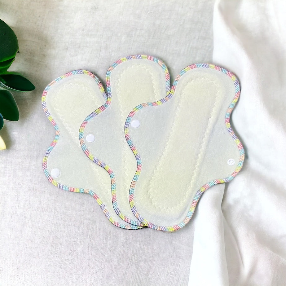 Paquete 3 toallas flujo regular 26cms algodón natural